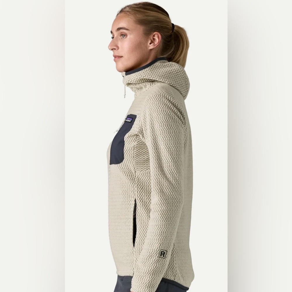 Patagonia R1 Air Fleece Full-Zip Hoody Fleece Jacket Women’s Small Brand New - Picture 2 of 3